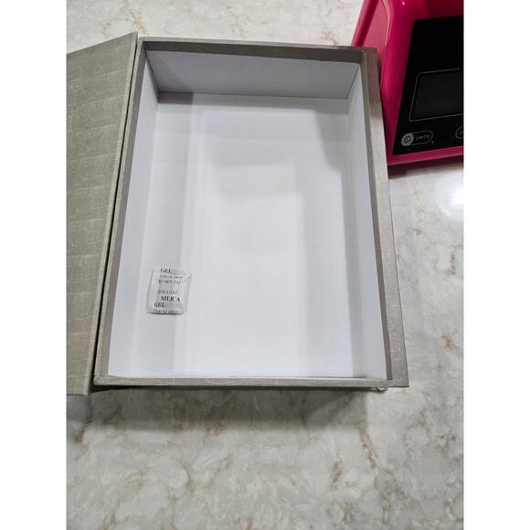 Fake Book Hidding Spot Storage Stash Box - Picture 3 of 7